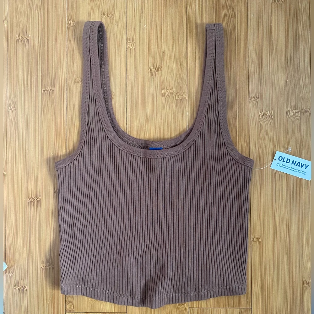 Old Navy Tank // 💐